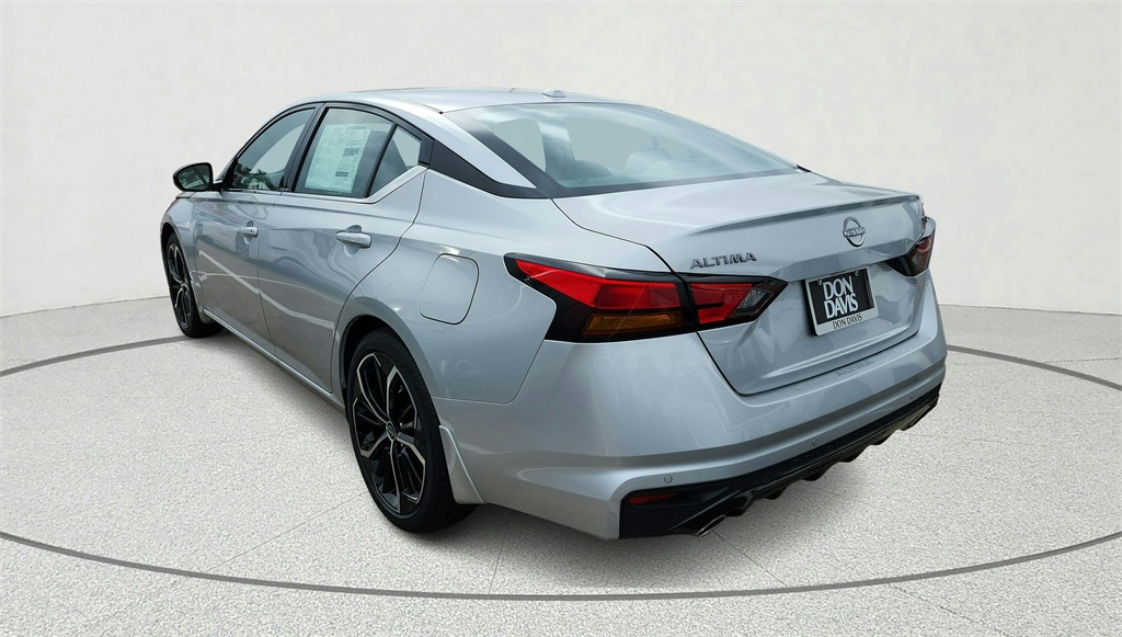 2025 Nissan Altima