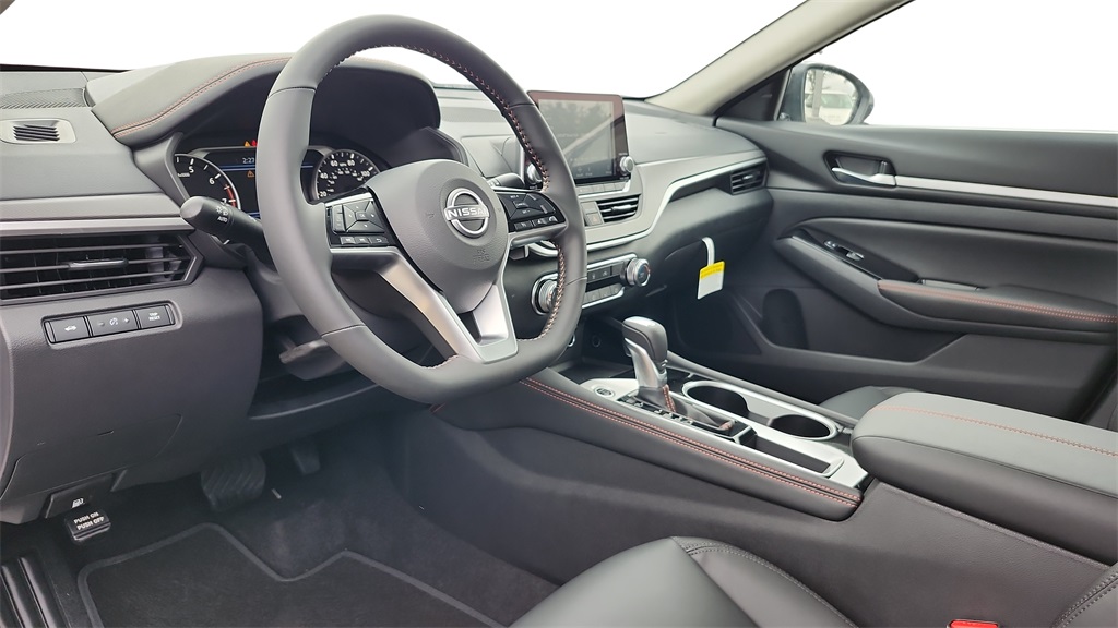 2025 Nissan Altima