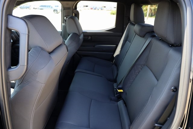 2025 Toyota Tacoma SR5 - 11