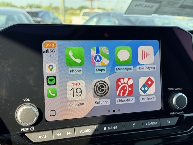 2025 Nissan Pathfinder SV photo 4