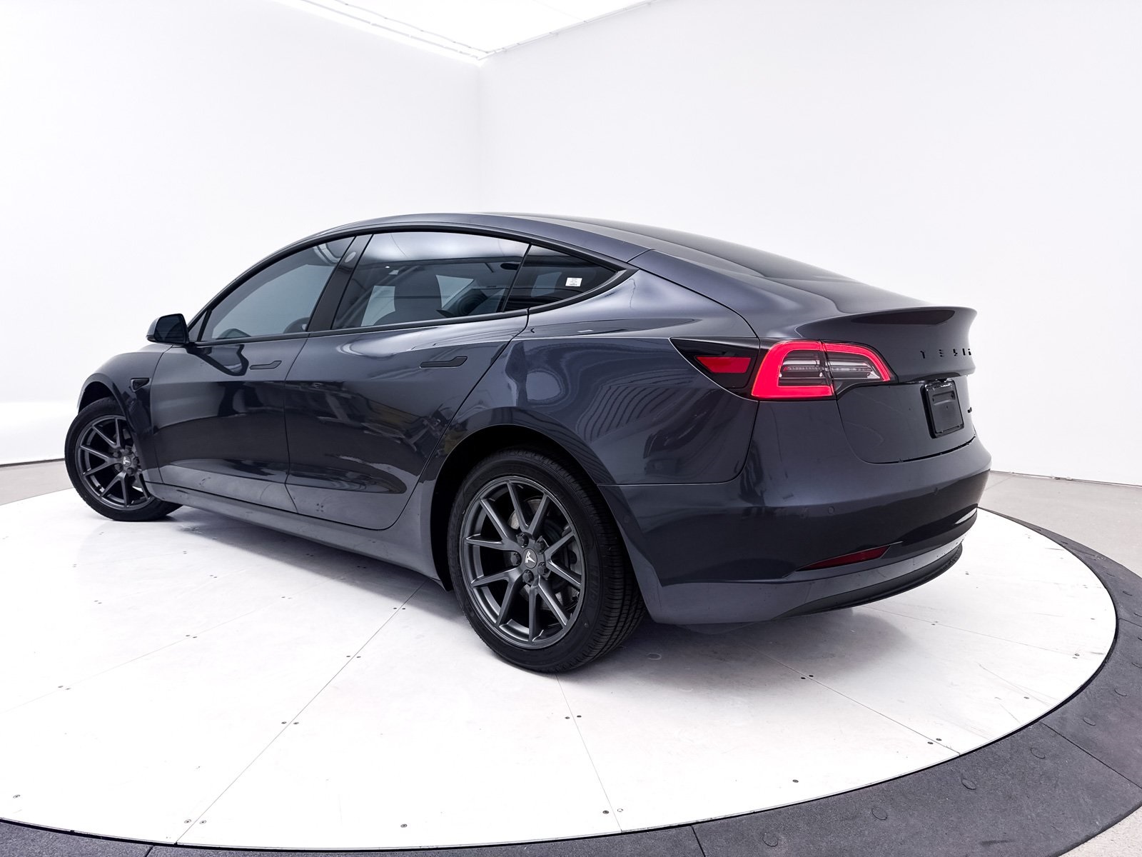 Used 2022 Tesla Model 3 Long Range with VIN 5YJ3E1EB5NF130802 for sale in Scottsdale, AZ