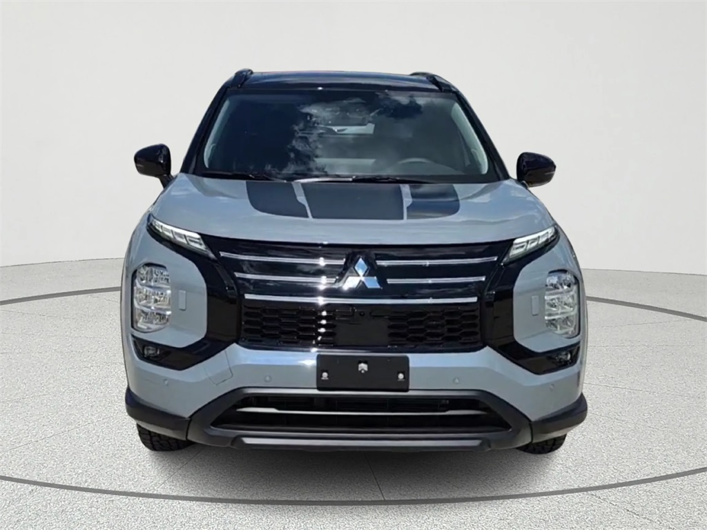 2025 Mitsubishi Outlander SE - 1