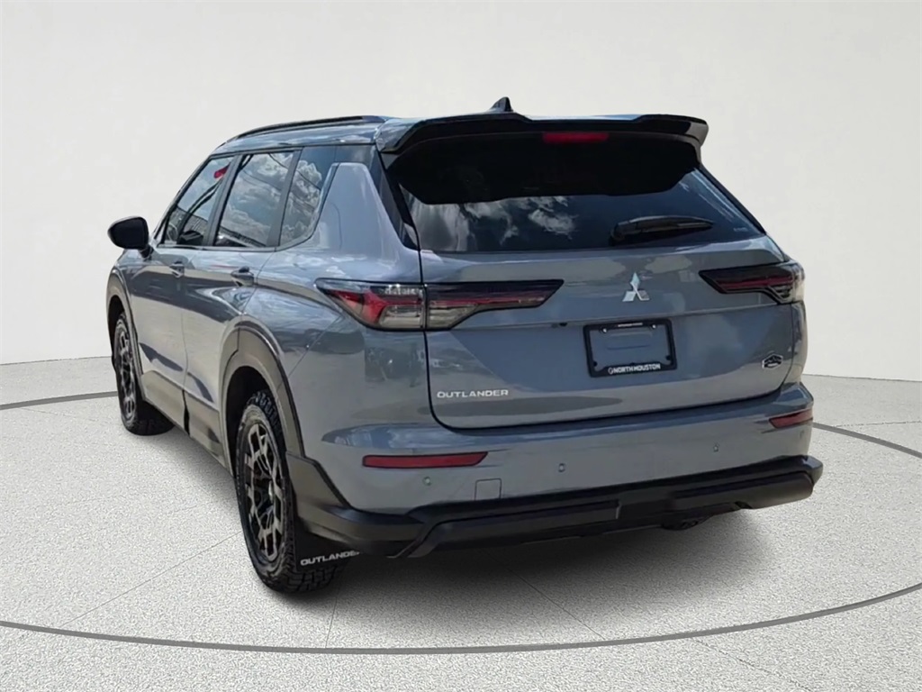 2025 Mitsubishi Outlander SE - 6