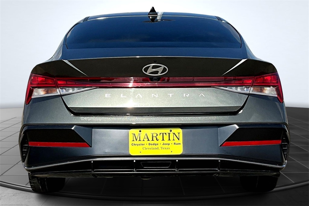 2024 Hyundai Elantra SEL Gray at Gullo Toyota