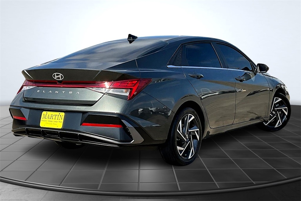 2024 Hyundai Elantra SEL Gray at Gullo Toyota