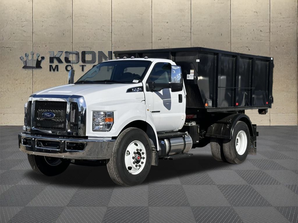 2025 Ford F-650, F-750 Base's photo
