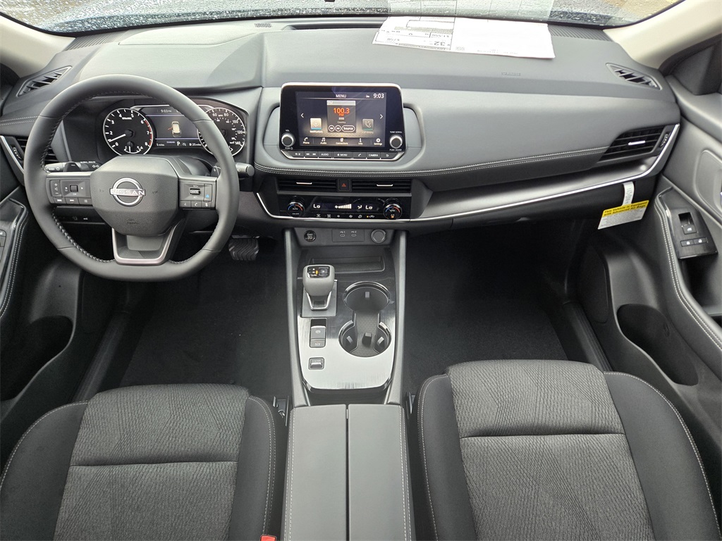 2026 Nissan Rogue SV - 4