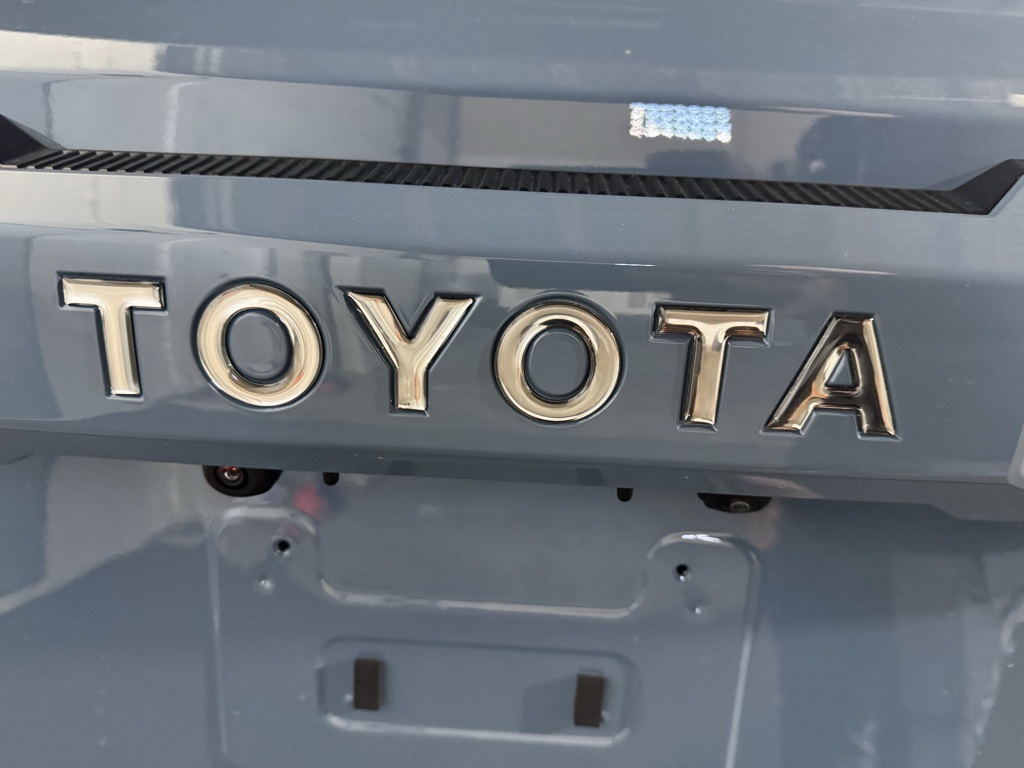 Thumbnail: 2025 Toyota 4Runner - 20