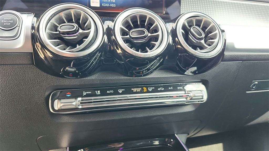 2022 Mercedes-Benz GLB