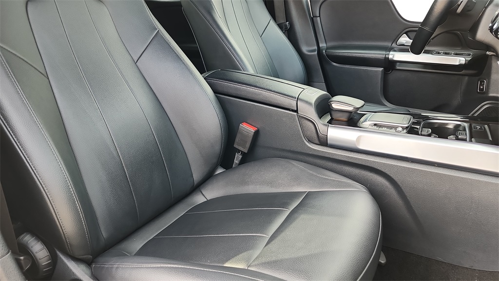 2022 Mercedes-Benz GLB