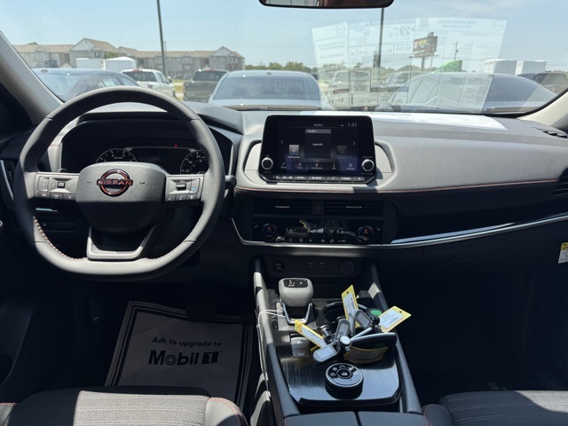 2026 Nissan Rogue SV photo 2