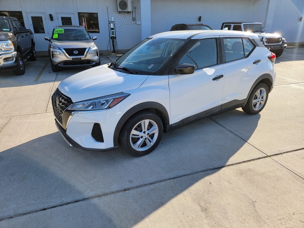 2021 Nissan Kicks S FWD