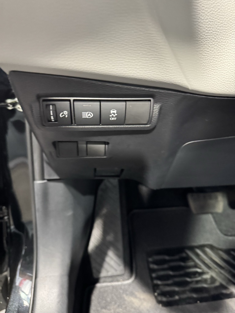 Thumbnail: 2026 Toyota Corolla Cross - 32