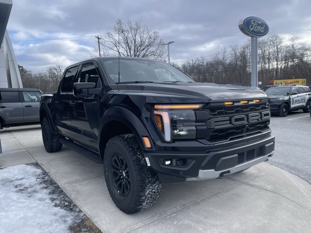 2025 Ford F-150 Raptor SuperCrew 4WD