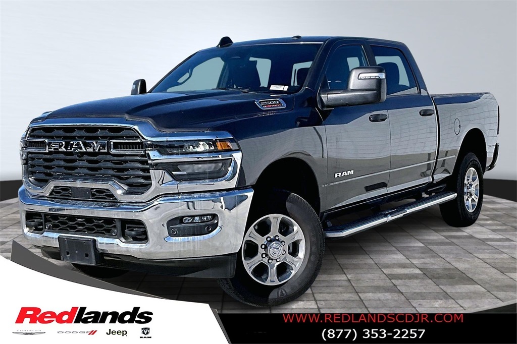 2025 RAM 2500 Big Horn Crew Cab 4WD