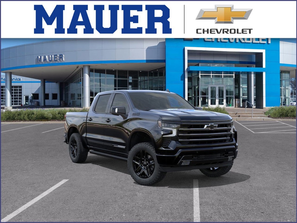 2026 Chevrolet Silverado 1500 High Country Crew Cab 4WD