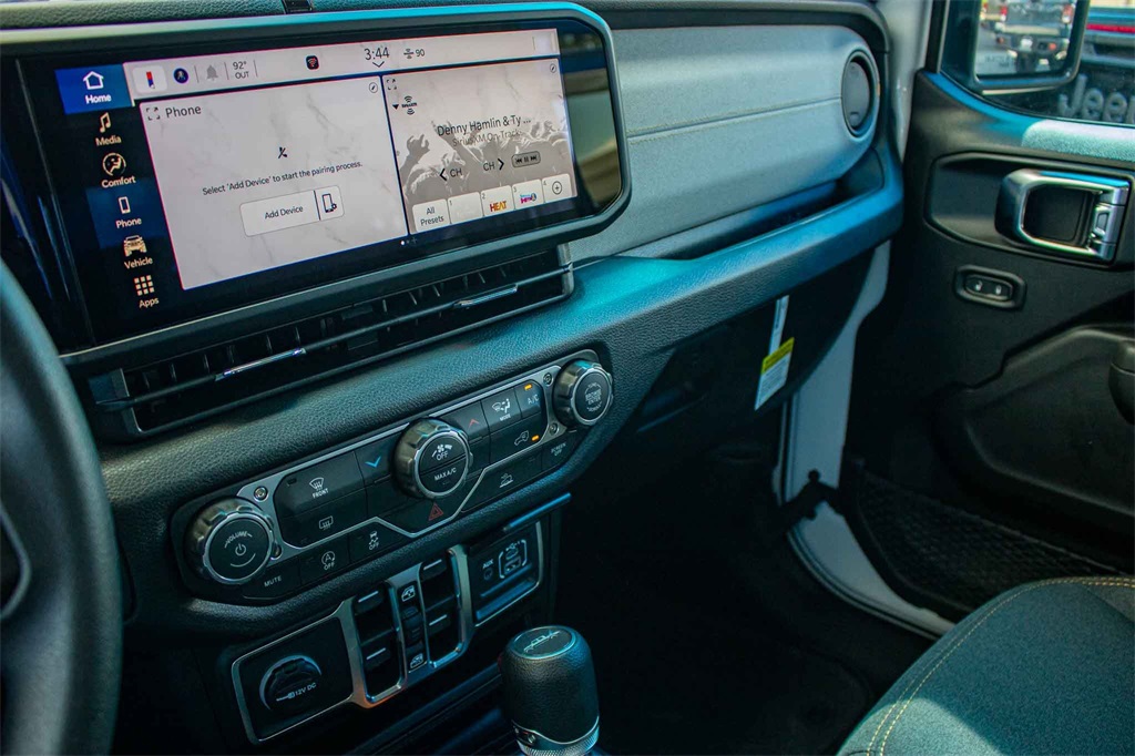 New Car 2025 Jeep Gladiator  Sport For Sale Under $40,000 In San Marcos, Texas