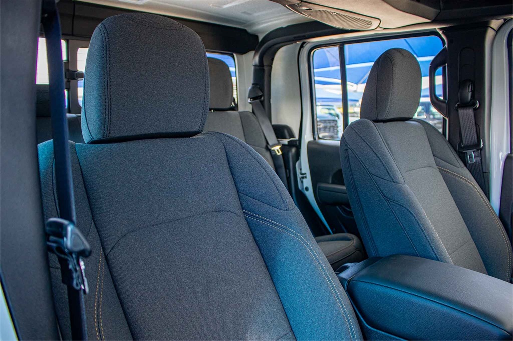 New Car 2025 Jeep Gladiator  Sport For Sale Under $40,000 In San Marcos, Texas