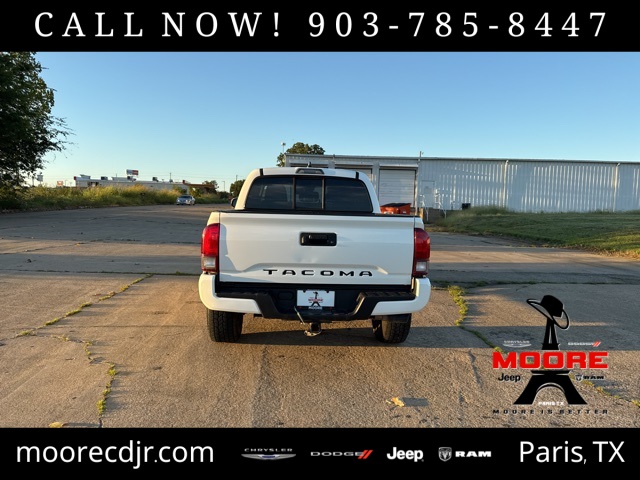 2022 Toyota Tacoma SR5 photo 4