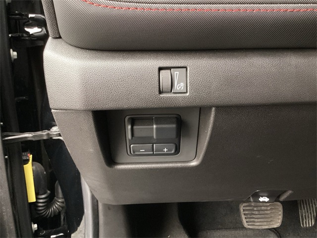 Used Car 2025 Chevrolet Colorado  Z71 For Sale Under $50,000 In San Antonio, Texas