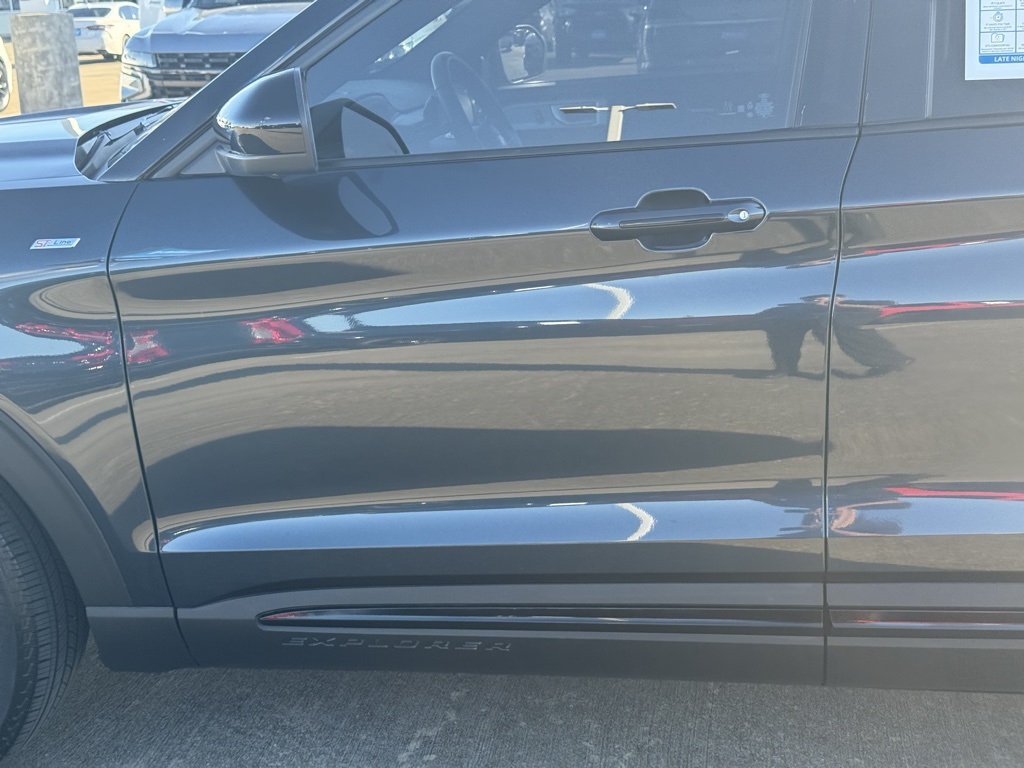 2023 Ford Explorer ST-Line Blue at Tom Peacock Cadillac