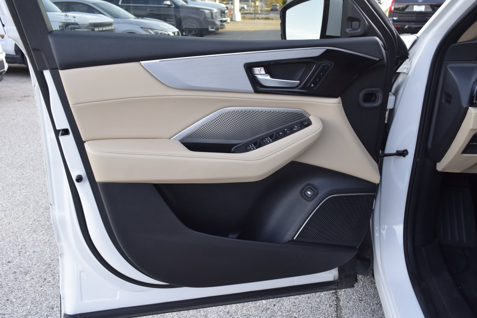 2022 Acura MDX 3.5L White at AutoSavvy Houston Southwest