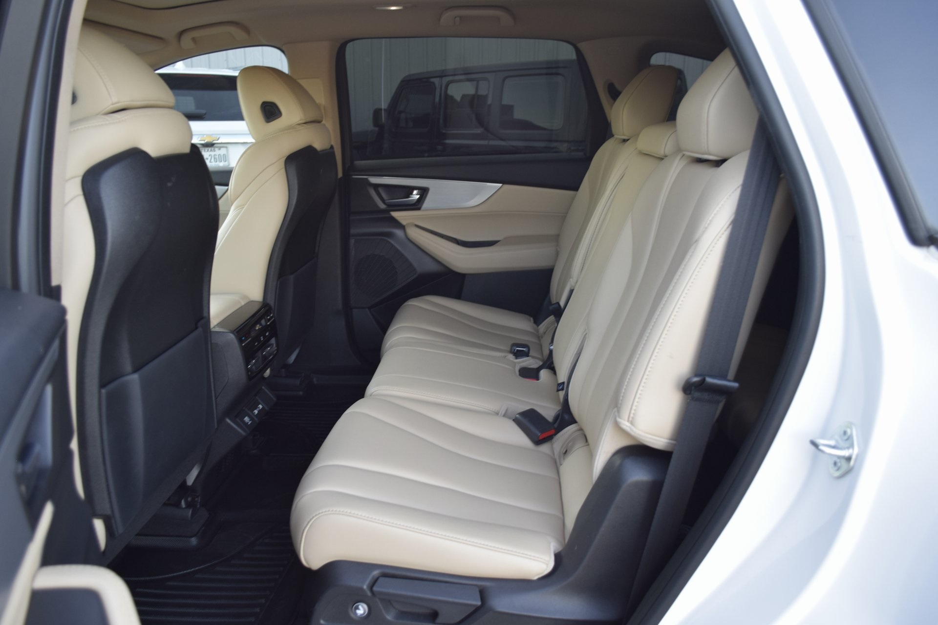 2022 Acura MDX 3.5L White at AutoSavvy Houston Southwest