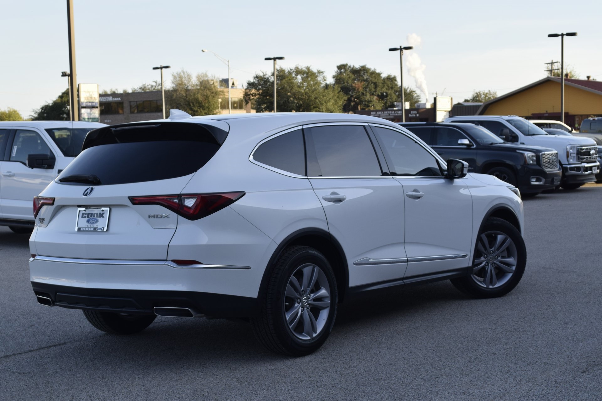 2022 Acura MDX 3.5L White at AutoSavvy Houston Southwest