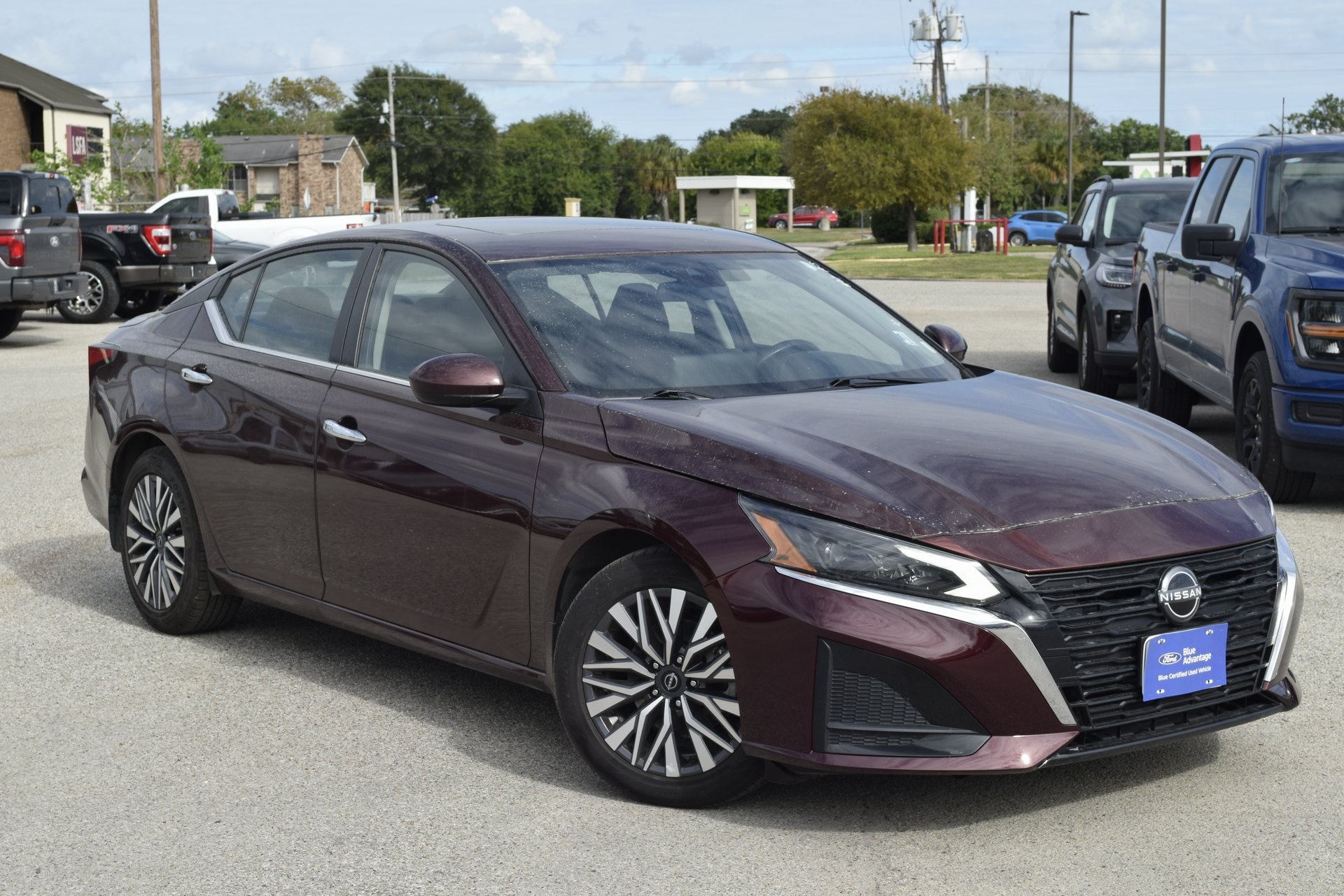 2023 Nissan Altima 2.5 SV Red at Mac Haik CDJR North Houston