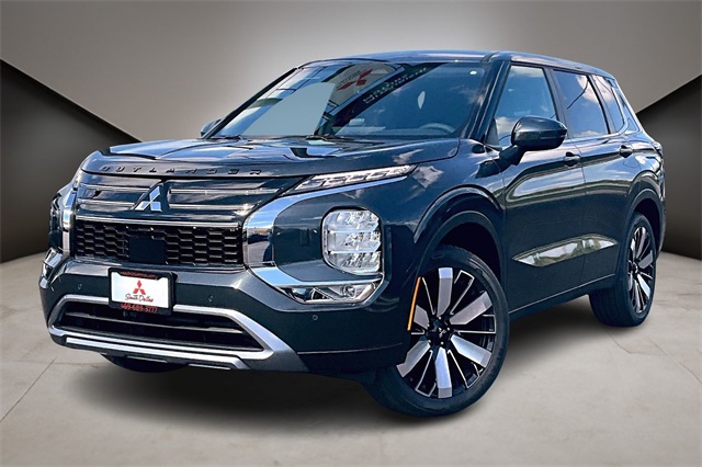 2025 Mitsubishi Outlander SE FWD