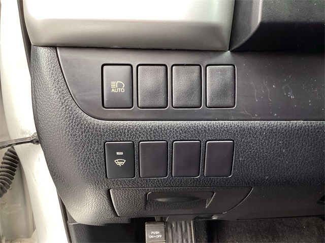 Used Car 2017 Toyota Highlander  Le For Sale Under $20,000 In San Antonio, Texas