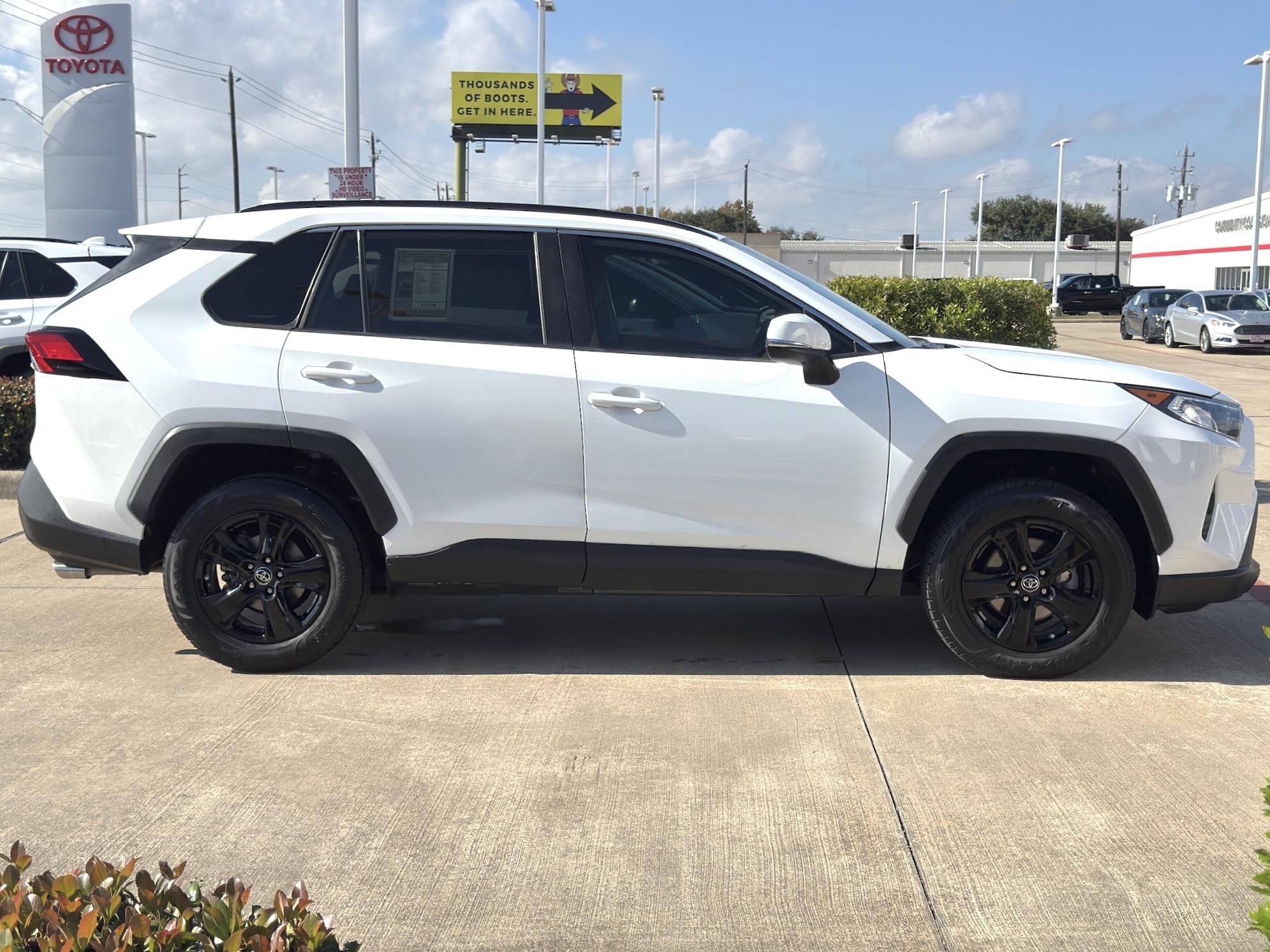 2019 Toyota RAV4 XLE White at Durrett Motor Company