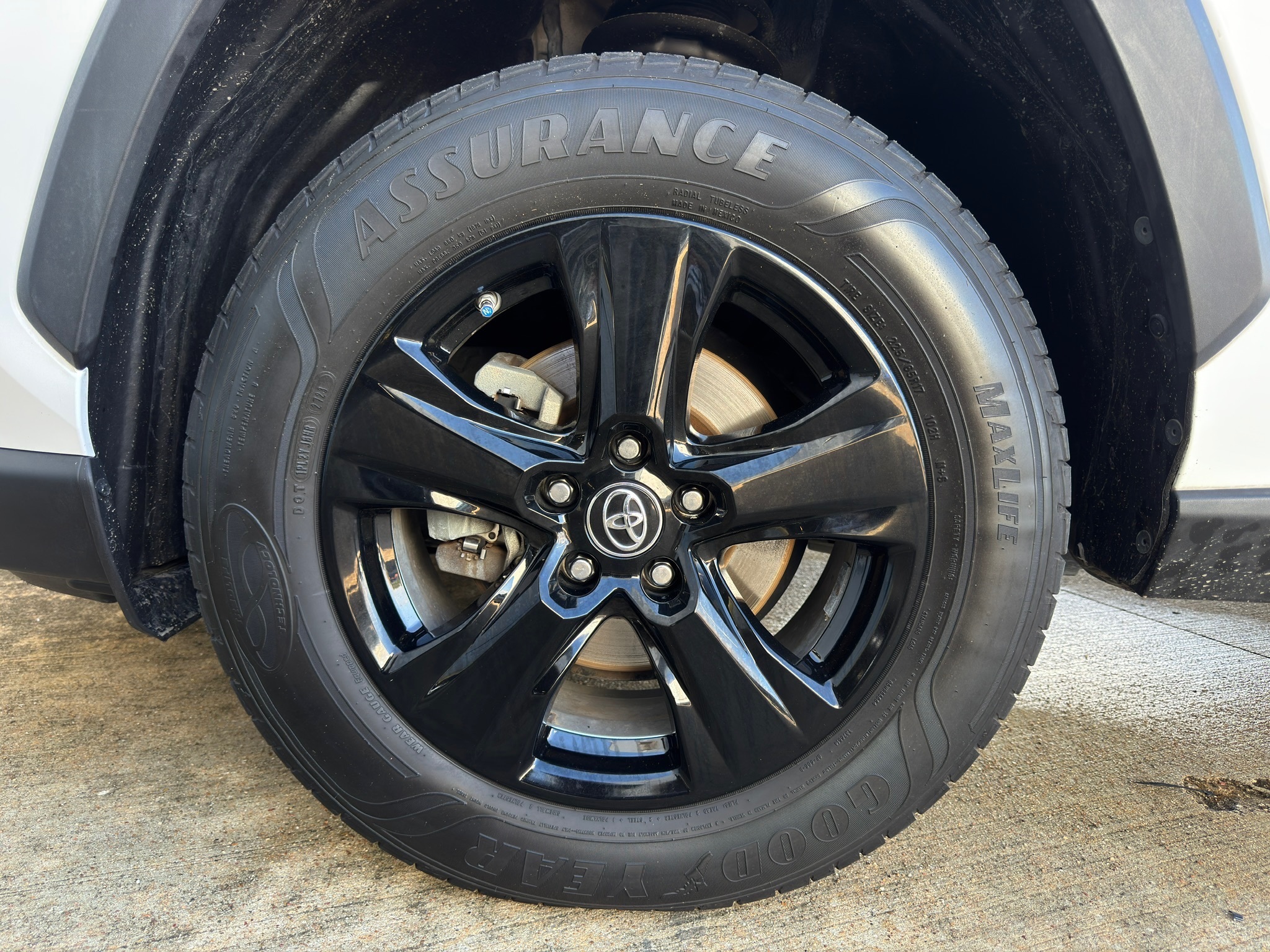 2019 Toyota RAV4 XLE White at Durrett Motor Company