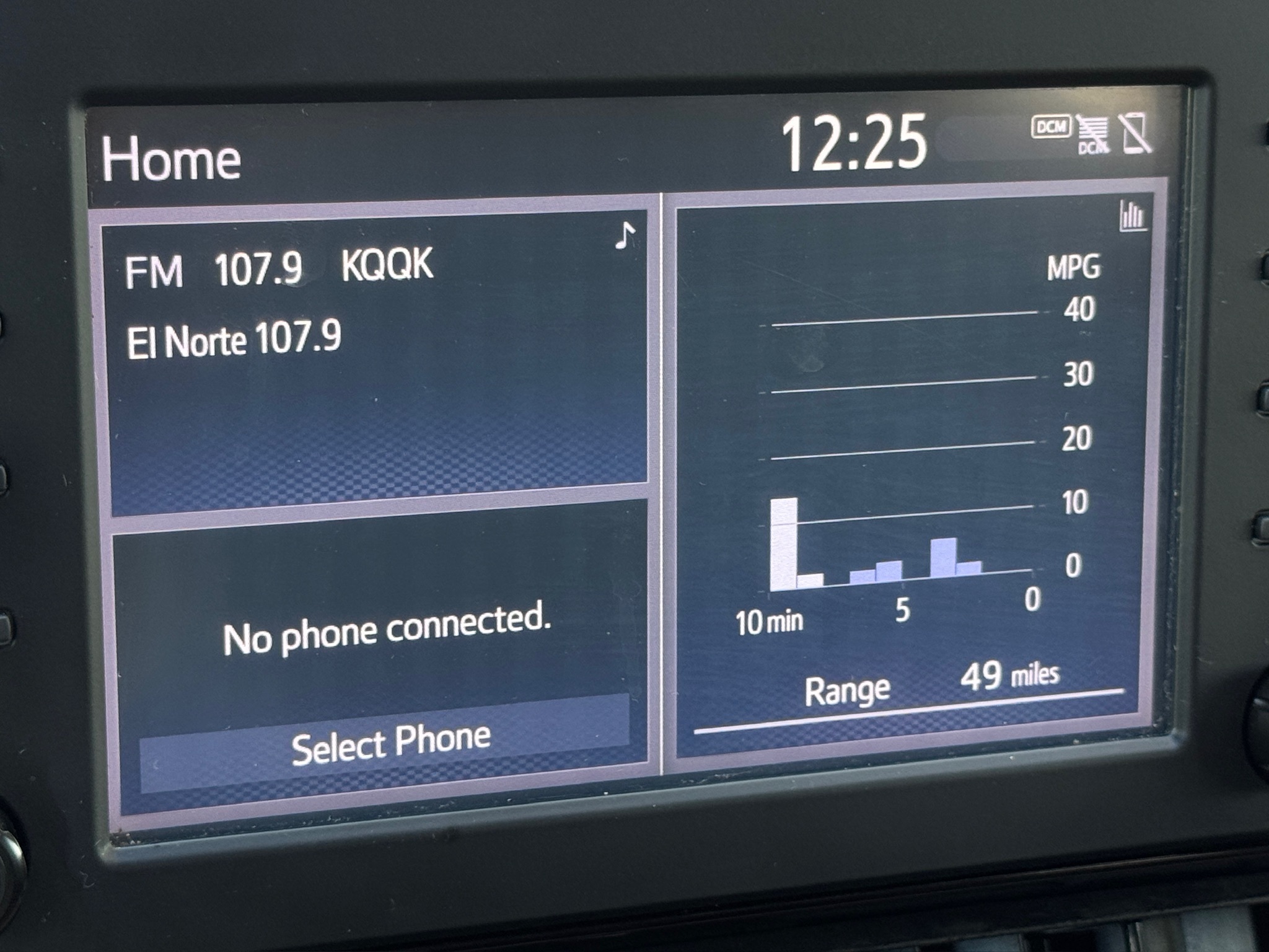 2019 Toyota RAV4 XLE White at Durrett Motor Company