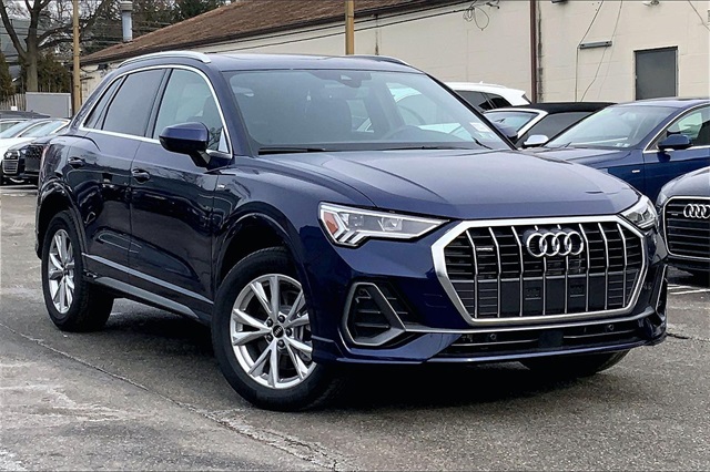 2025 Audi Q3 quattro Premium S Line 45 TFSI