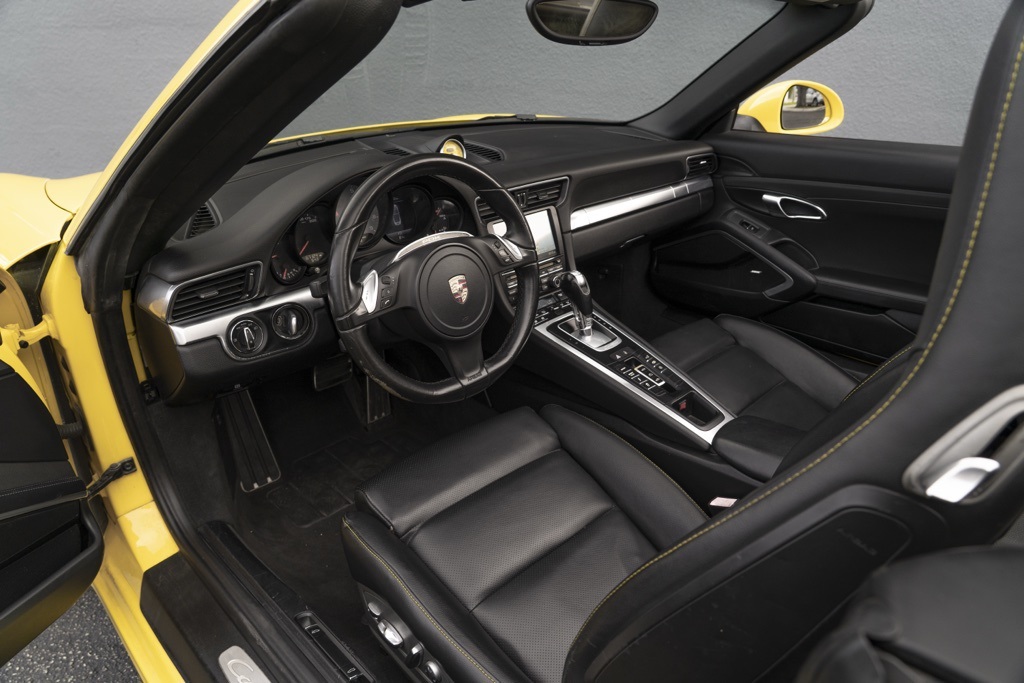 2015 Porsche 911  - Photo 12