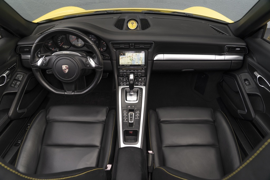 2015 Porsche 911  - Photo 2