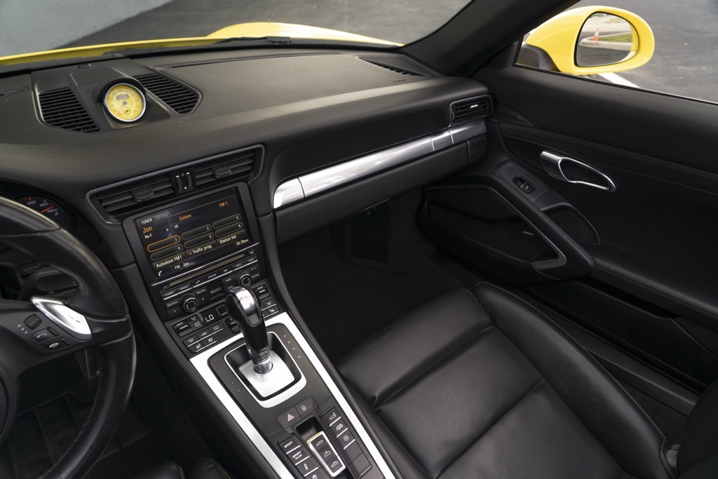 2015 Porsche 911  - Photo 24