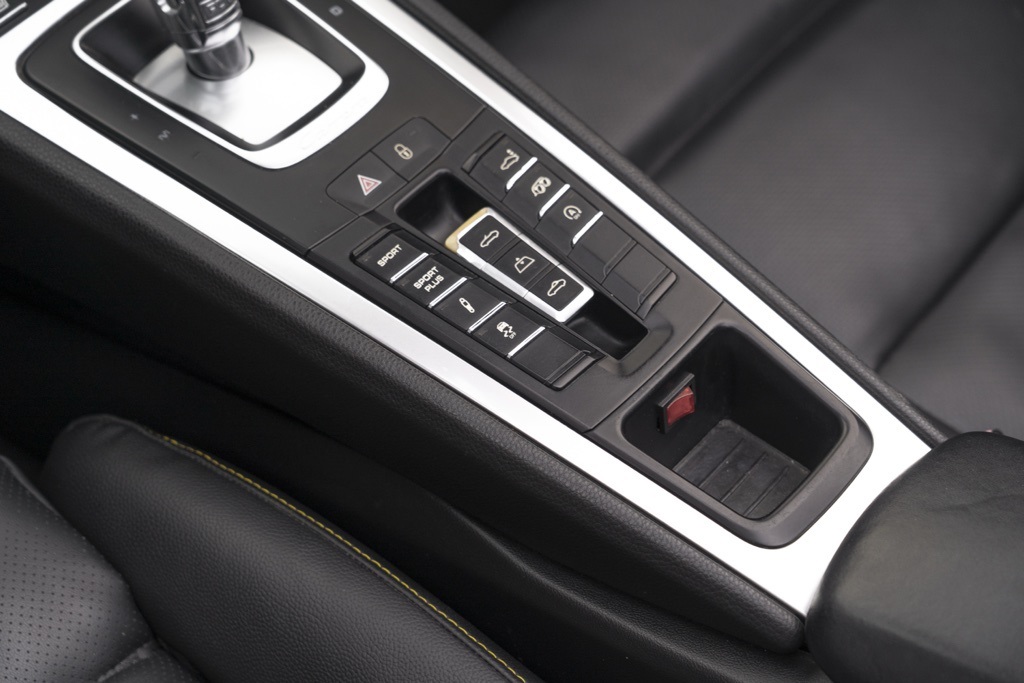 2015 Porsche 911  - Photo 32