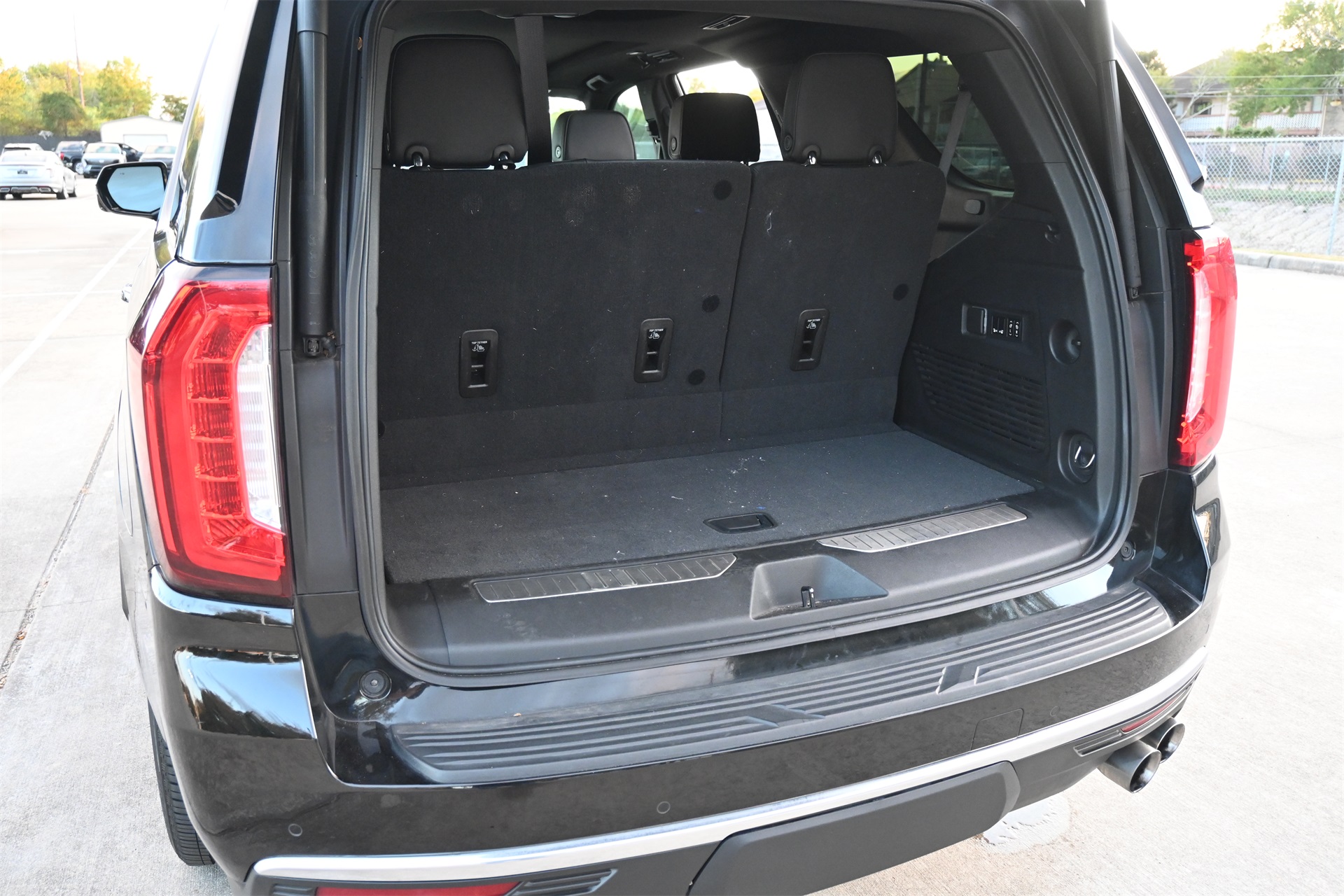 2021 GMC Yukon Denali Black at Tom Peacock Cadillac