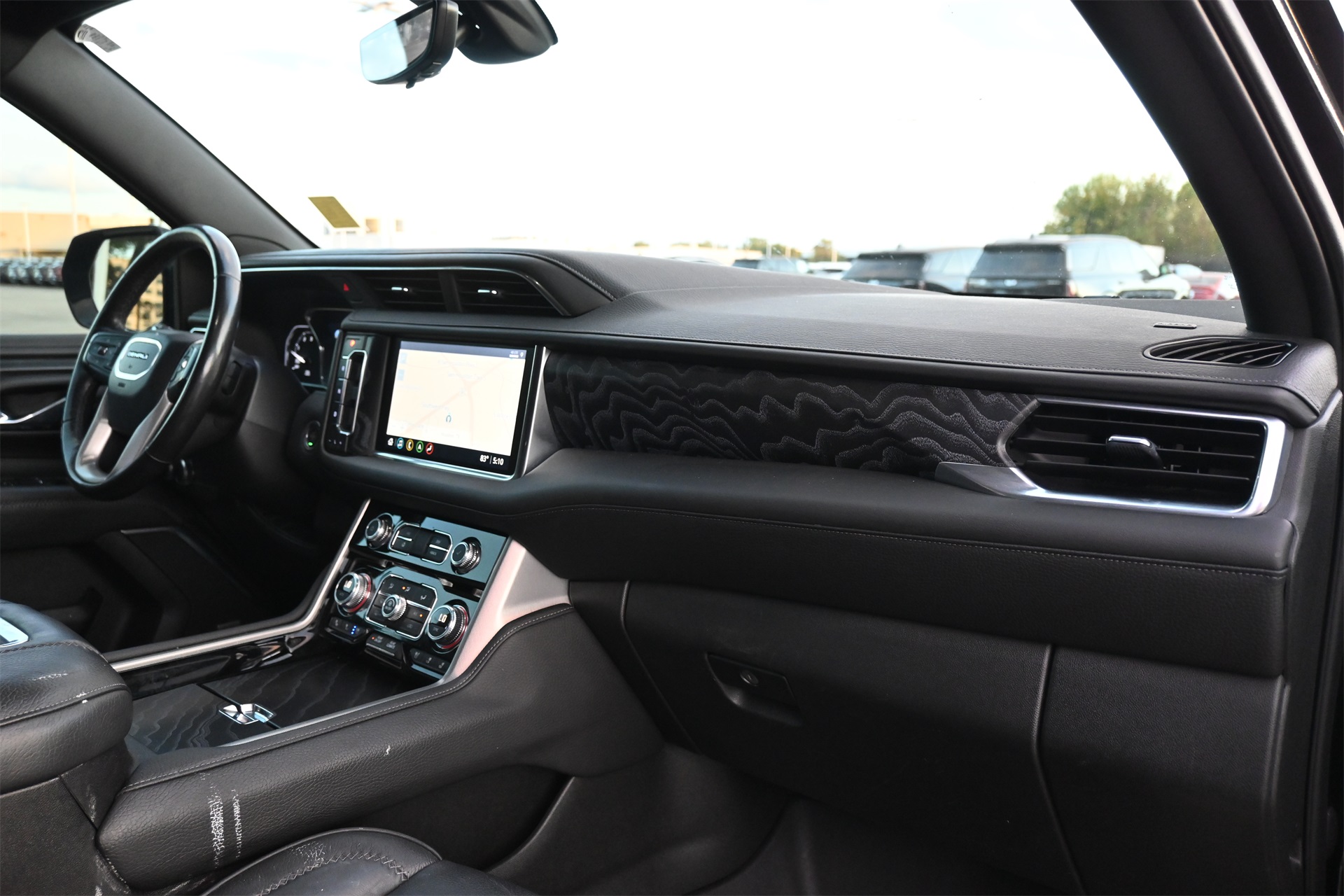 2021 GMC Yukon Denali Black at Tom Peacock Cadillac