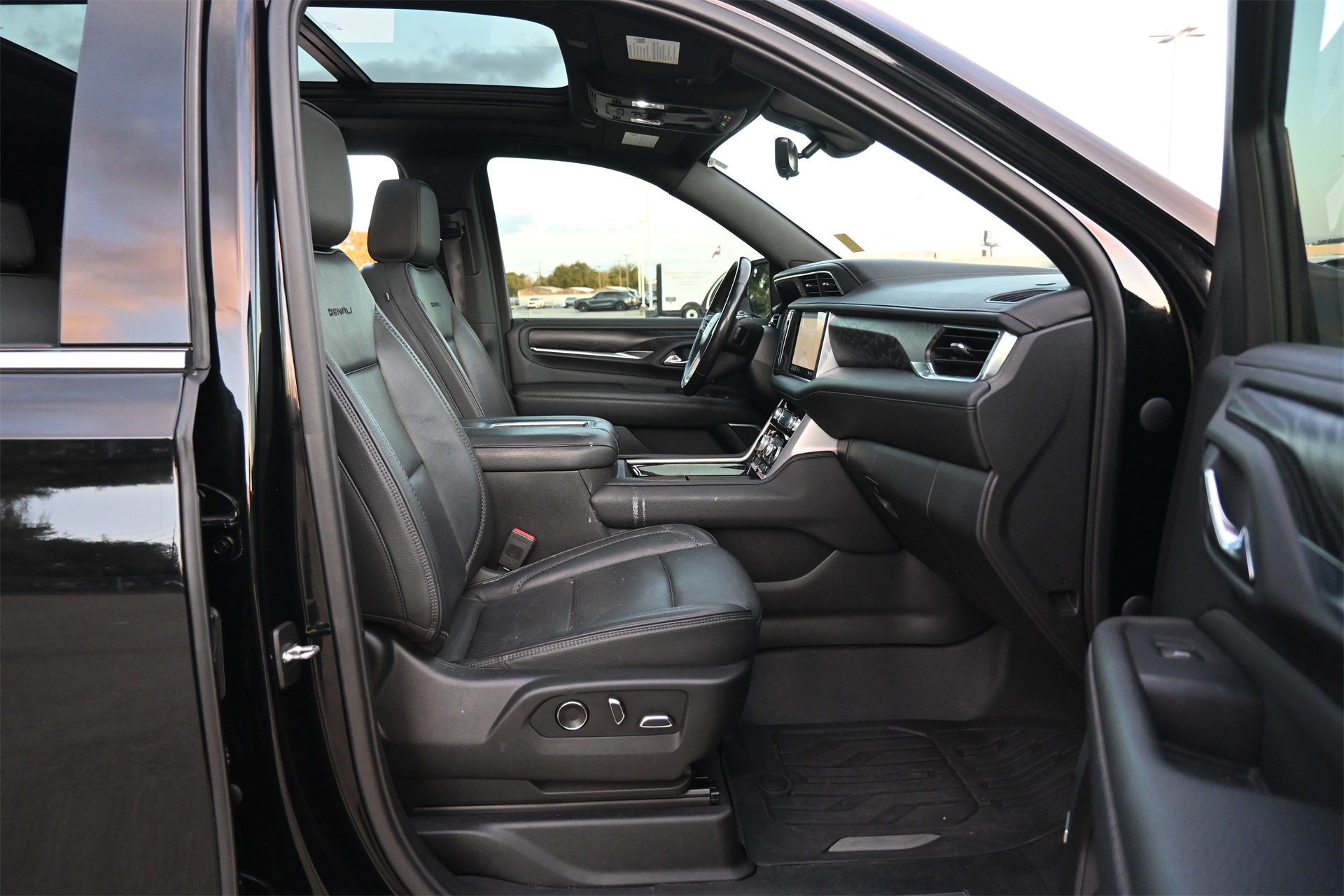 2021 GMC Yukon Denali Black at Tom Peacock Cadillac