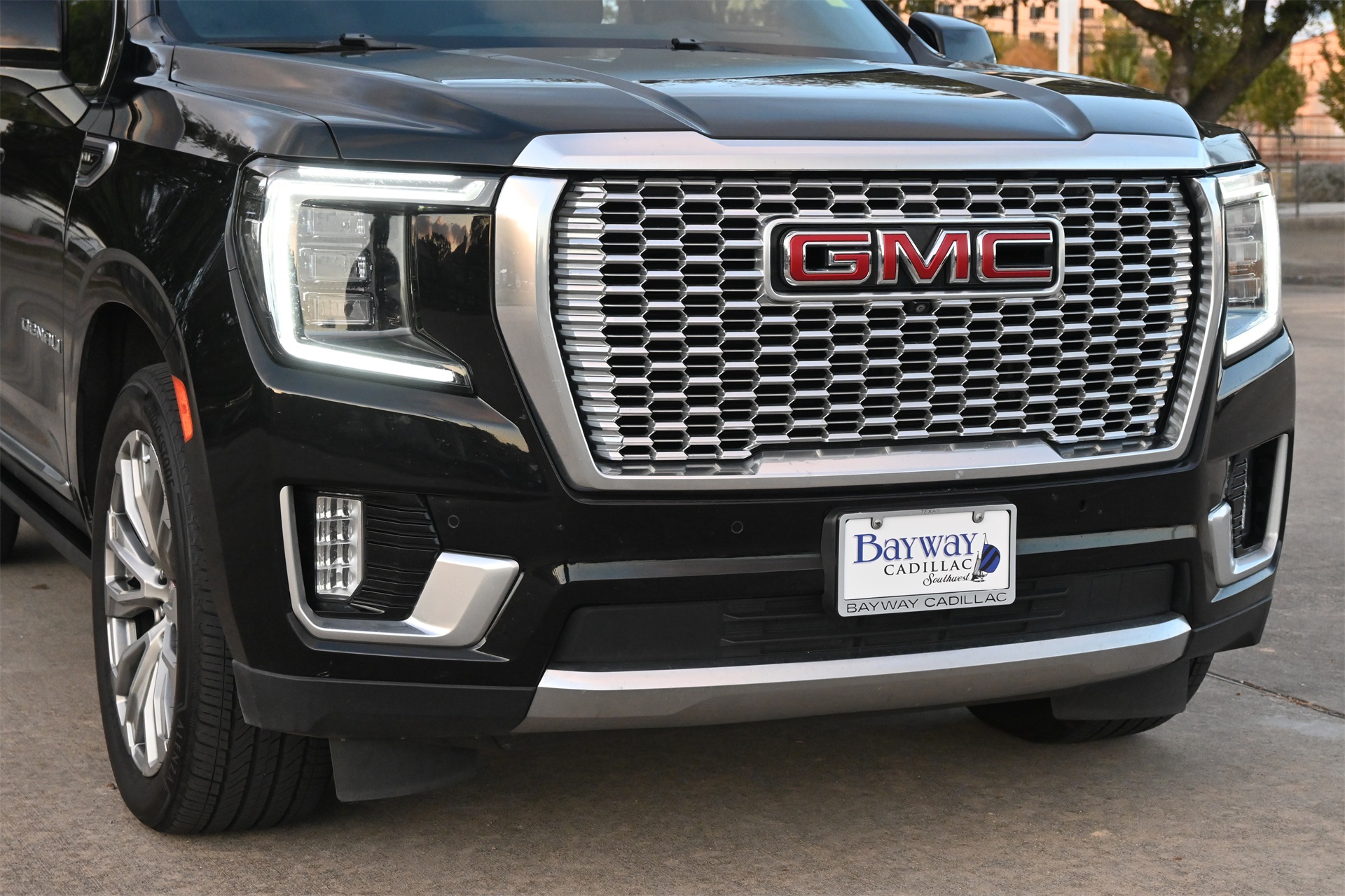 2021 GMC Yukon Denali Black at Tom Peacock Cadillac