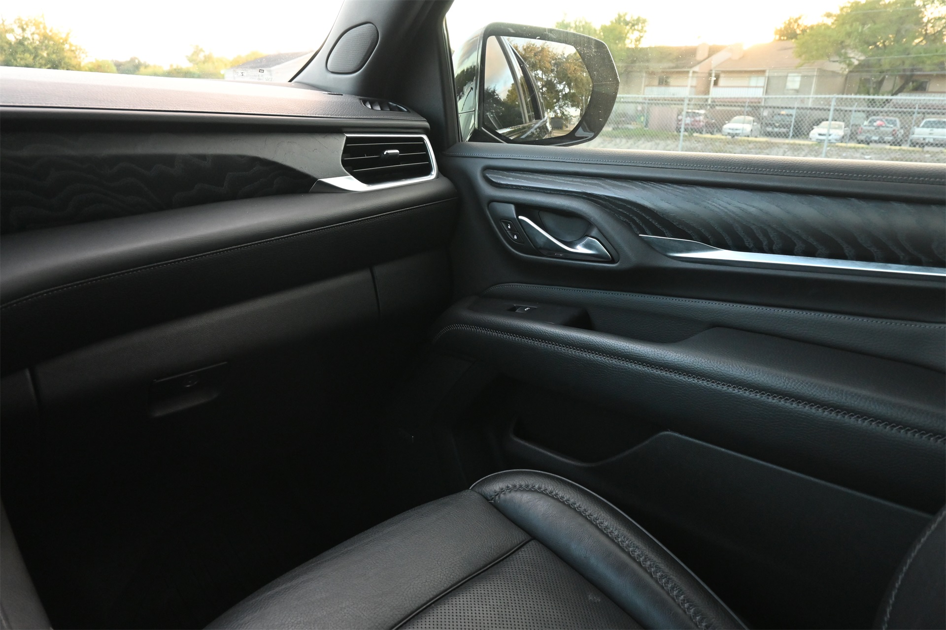 2021 GMC Yukon Denali Black at Tom Peacock Cadillac