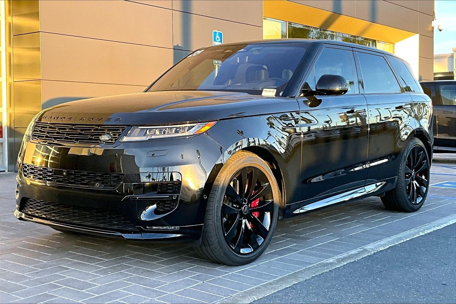 2023 Land Rover Range Rover Sport P530 First Edition AWD