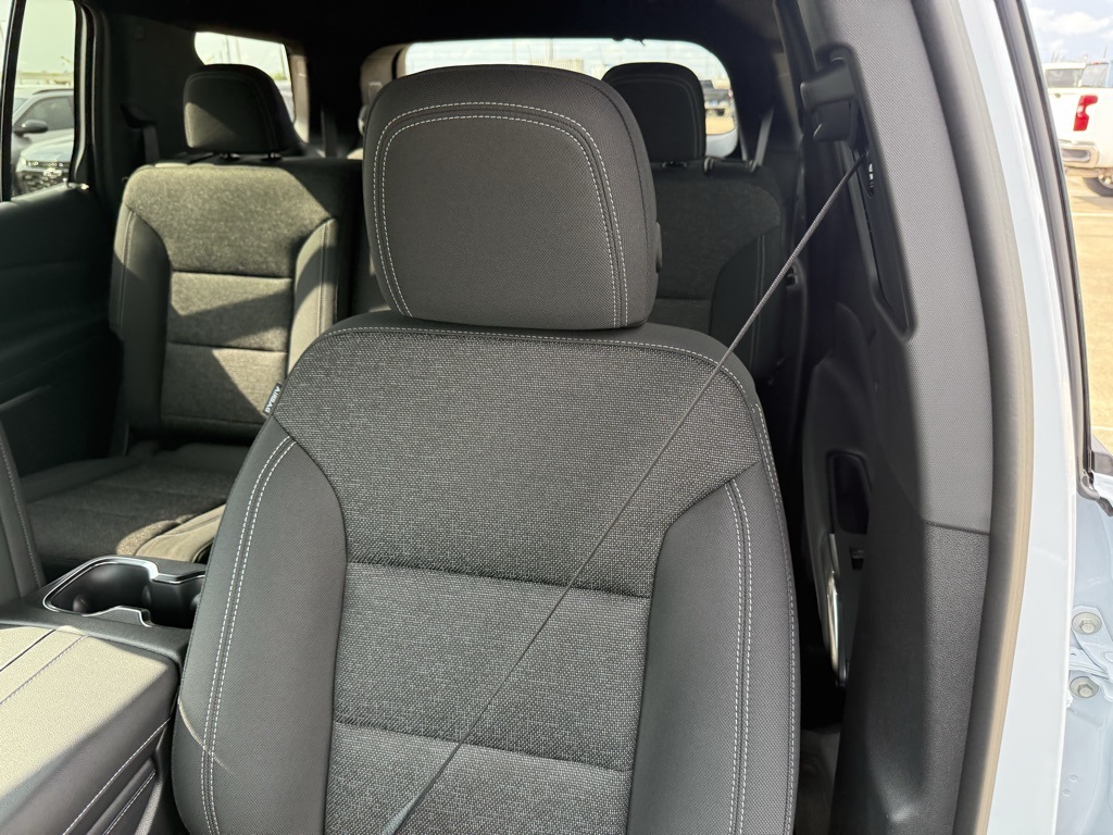 2026 Chevrolet Traverse LT White at Classic Elite Chevrolet Sugar Land