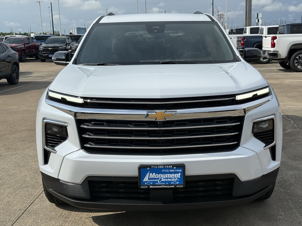 2026 Chevrolet Traverse LT White at Classic Elite Chevrolet Sugar Land