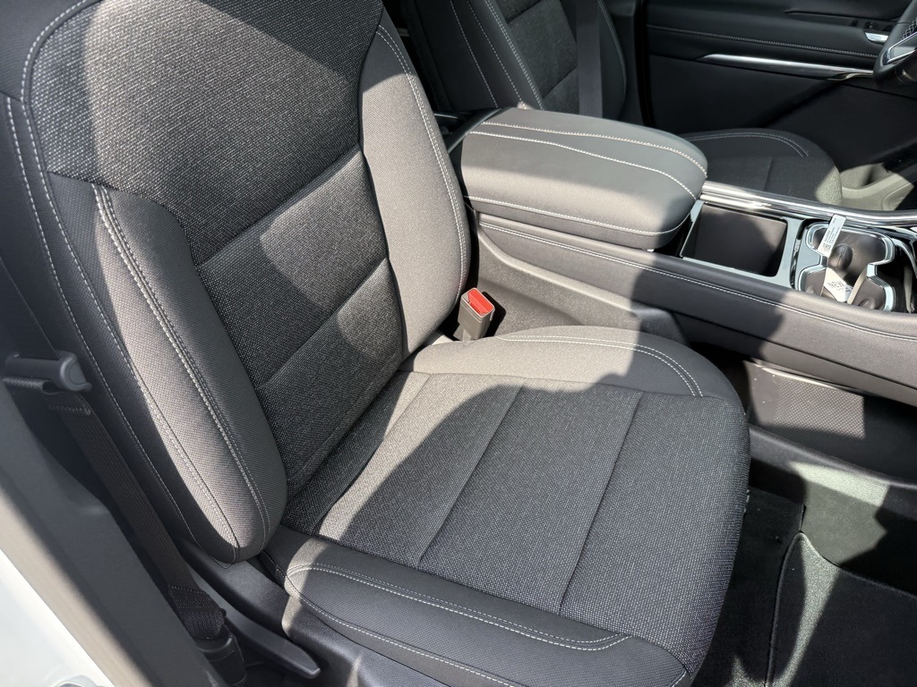 2026 Chevrolet Traverse LT White at Classic Elite Chevrolet Sugar Land