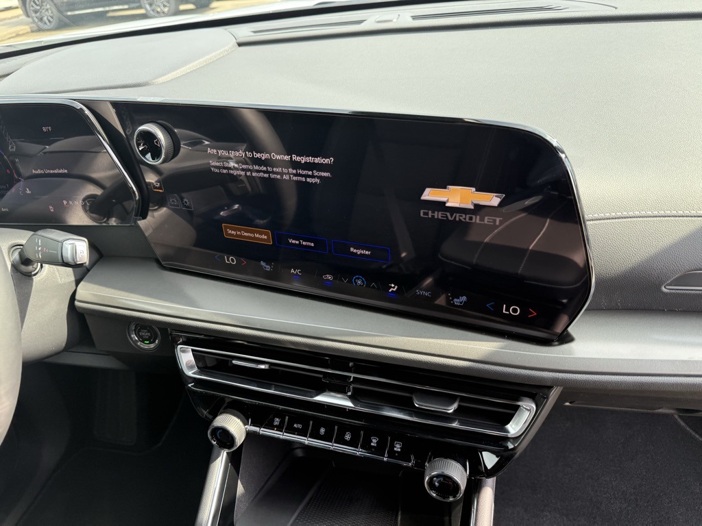 2026 Chevrolet Traverse LT White at Classic Elite Chevrolet Sugar Land