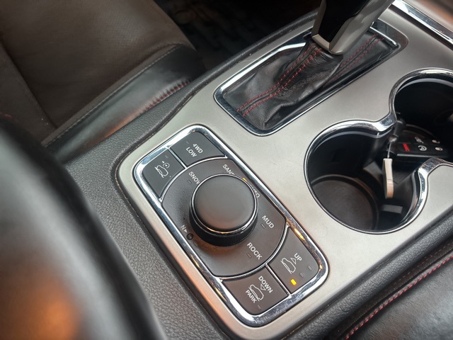 Used Car 2020 Jeep Grand Cherokee  Trailhawk For Sale Under $15,000 In San Antonio, Texas